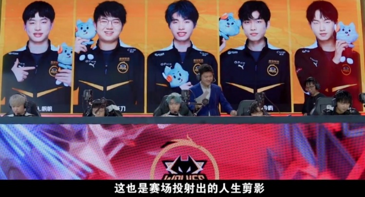 获得了教练